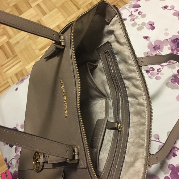 Used bag - Picture 2 of 3